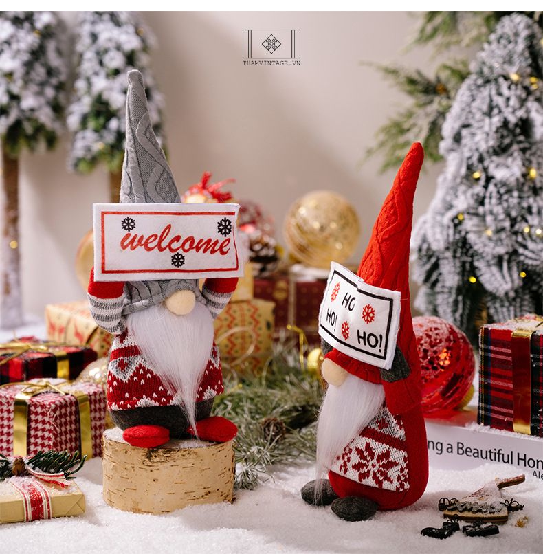 ÔNG GIÀ NOEL BẰNG LEN CẦM BIỂN