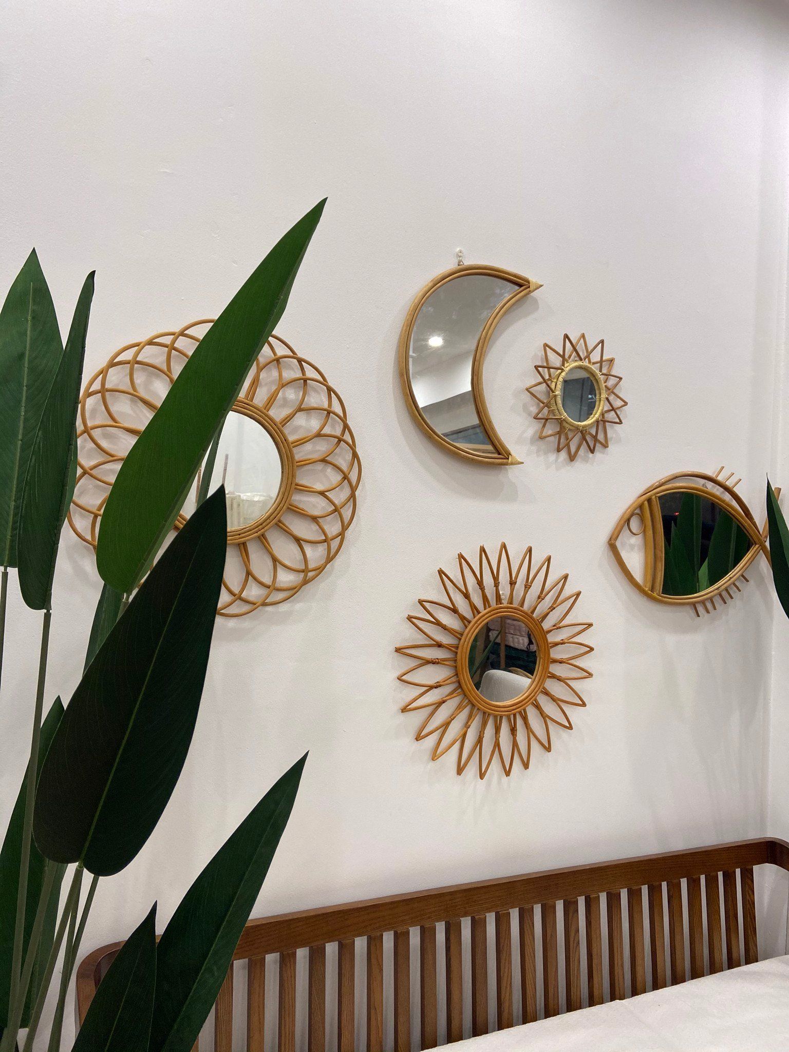 GƯƠNG TRỜI VÀ TRĂNG/MOON AND SUN MIRROR