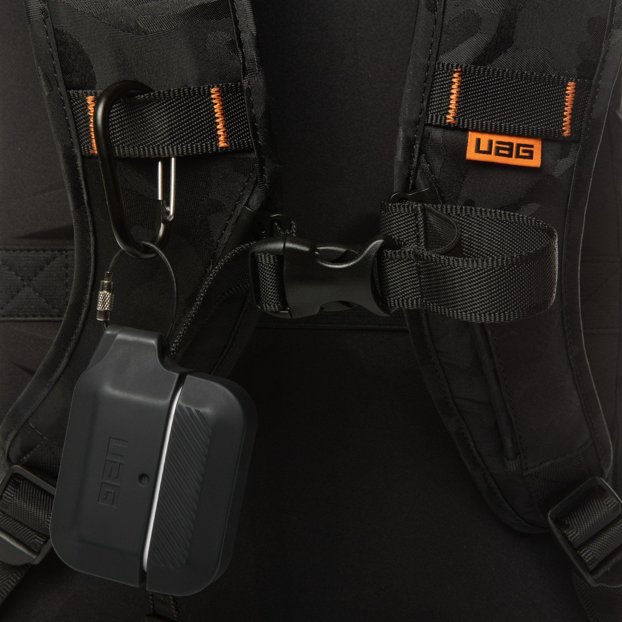 Ba lô chống sốc trượt nước UAG STD 18 lít
