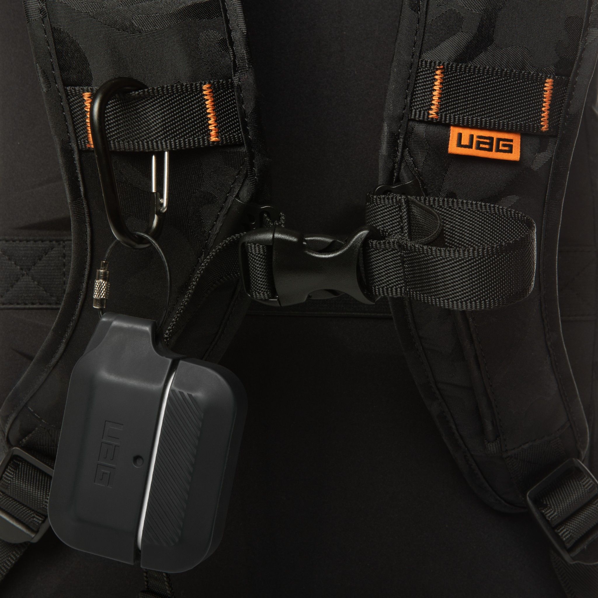 Ba lô chống sốc trượt nước UAG STD 18 lít