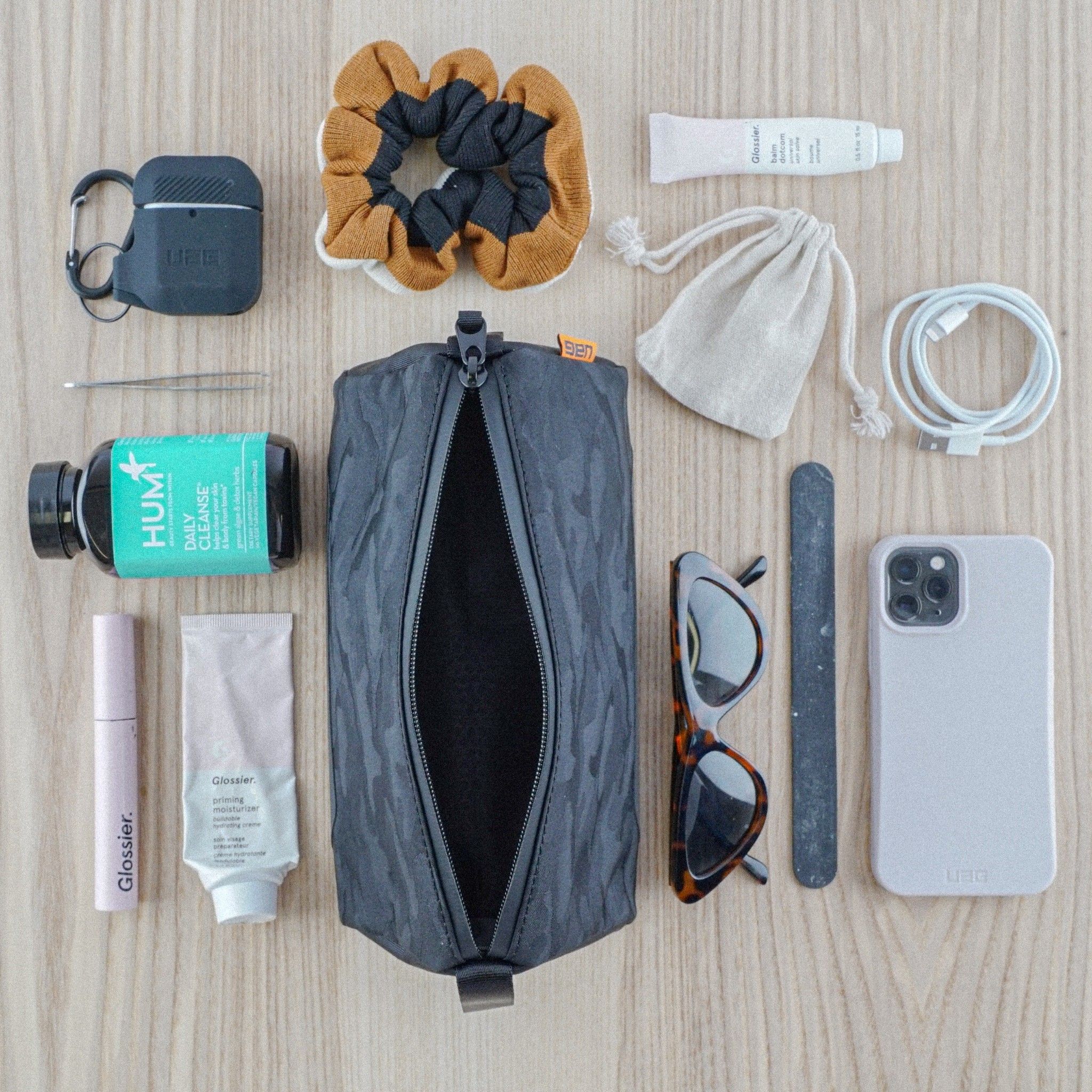 Túi đựng đồ cá nhân chống sốc UAG Dopp Kit