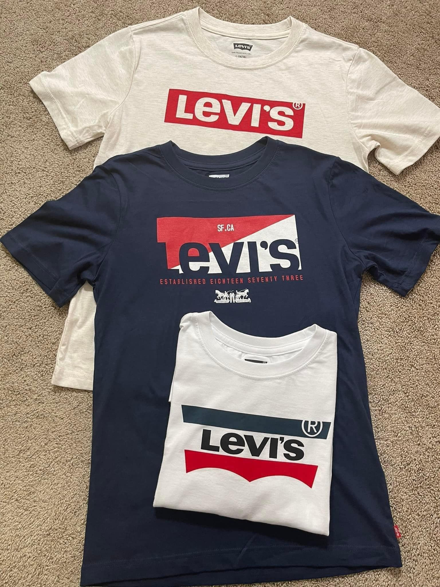 Sét 3 áo Levis (Trắng S)