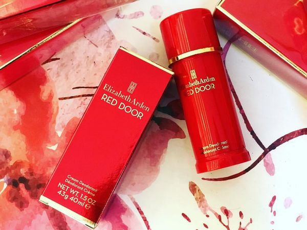  Lăn khử mùi Elizabeth Arden Red Door 40ml (1.5oz) 