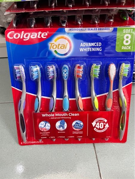  Bàn chải đánh răng Colgate Total Whitening Medium Whole Mouth Clean Lốc 8 cây hàng Mỹ 