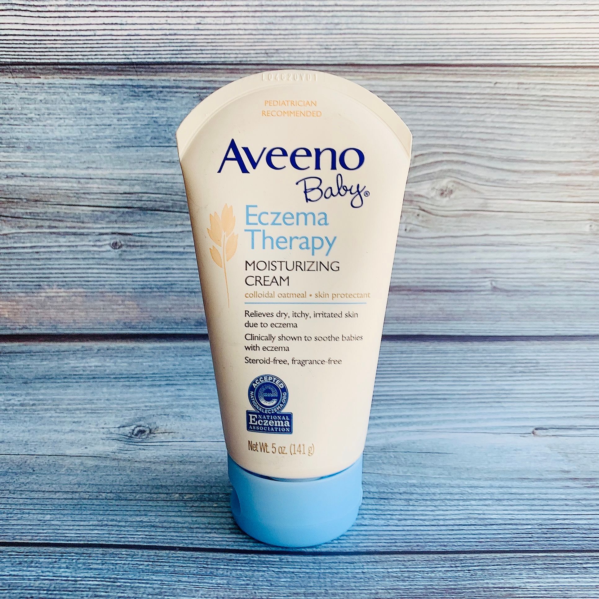 Kem Bôi Đặc Trị Chàm Cho Bé Aveeno Baby Eczema Therapy Moisturizing (141Gr)