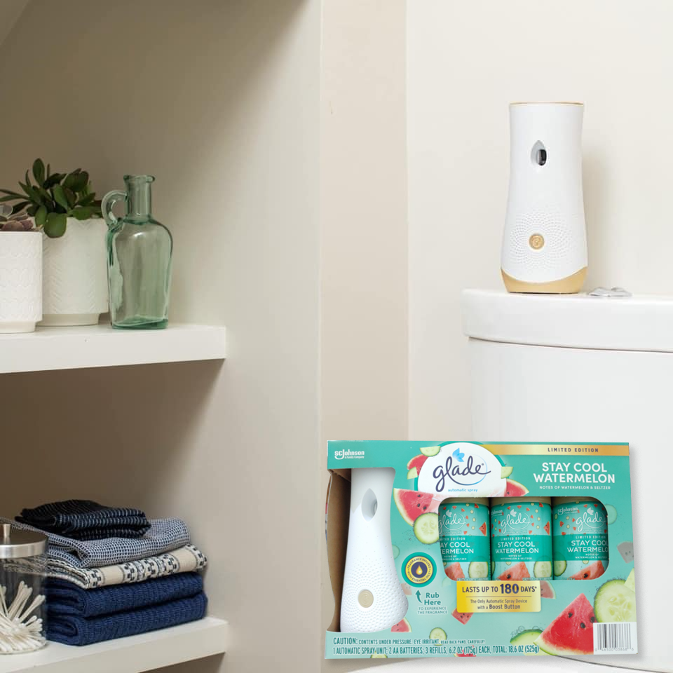 Set máy xịt thơm phòng tự động Glade chạy pin + 3 chai tinh dầu