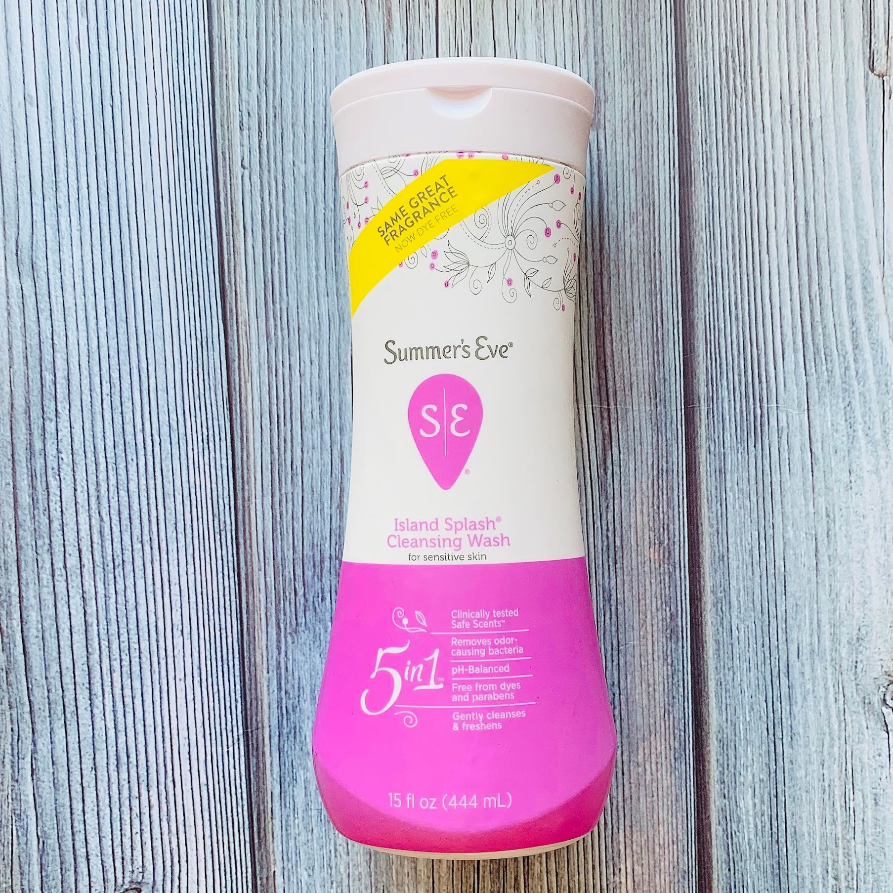 Dung dịch vệ sinh phụ nữ Summer’s Eve 444ml