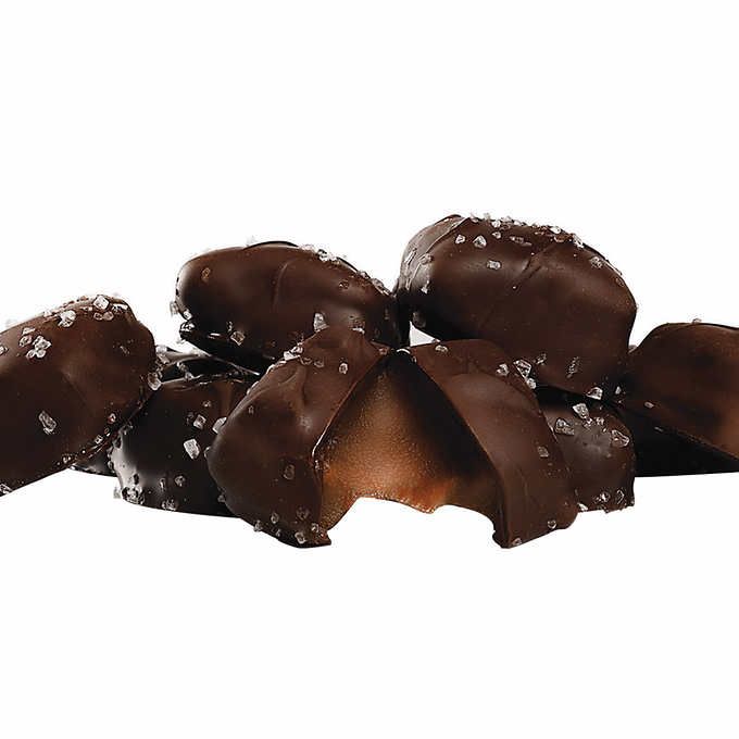 Kẹo Socola Sữa Muối Biển Nhân Caramels Sanders 1.02kg_Mỹ