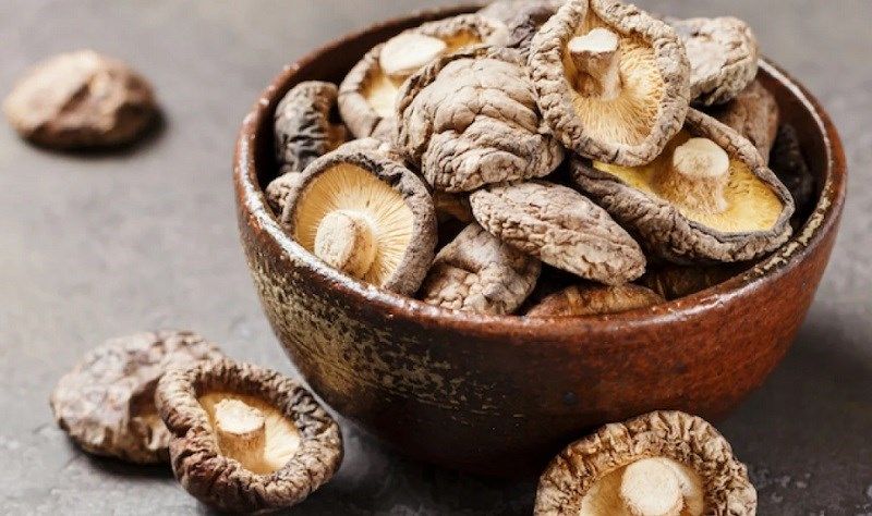 Nấm Đông Cô Sấy Khô Ăn Liền Snak Yard ShiiTake Mushroom 10.6oz (300g)_Mỹ