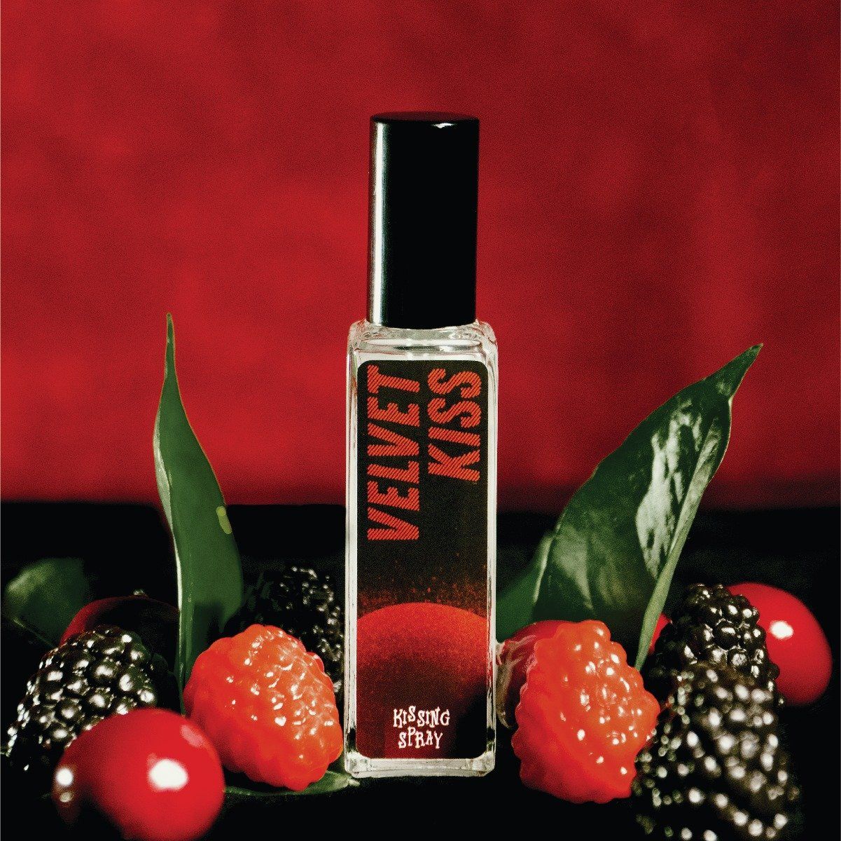 Kissing Spray Velvet Kiss vị Rasberry chai 20ml - LOLI & THE WOLF