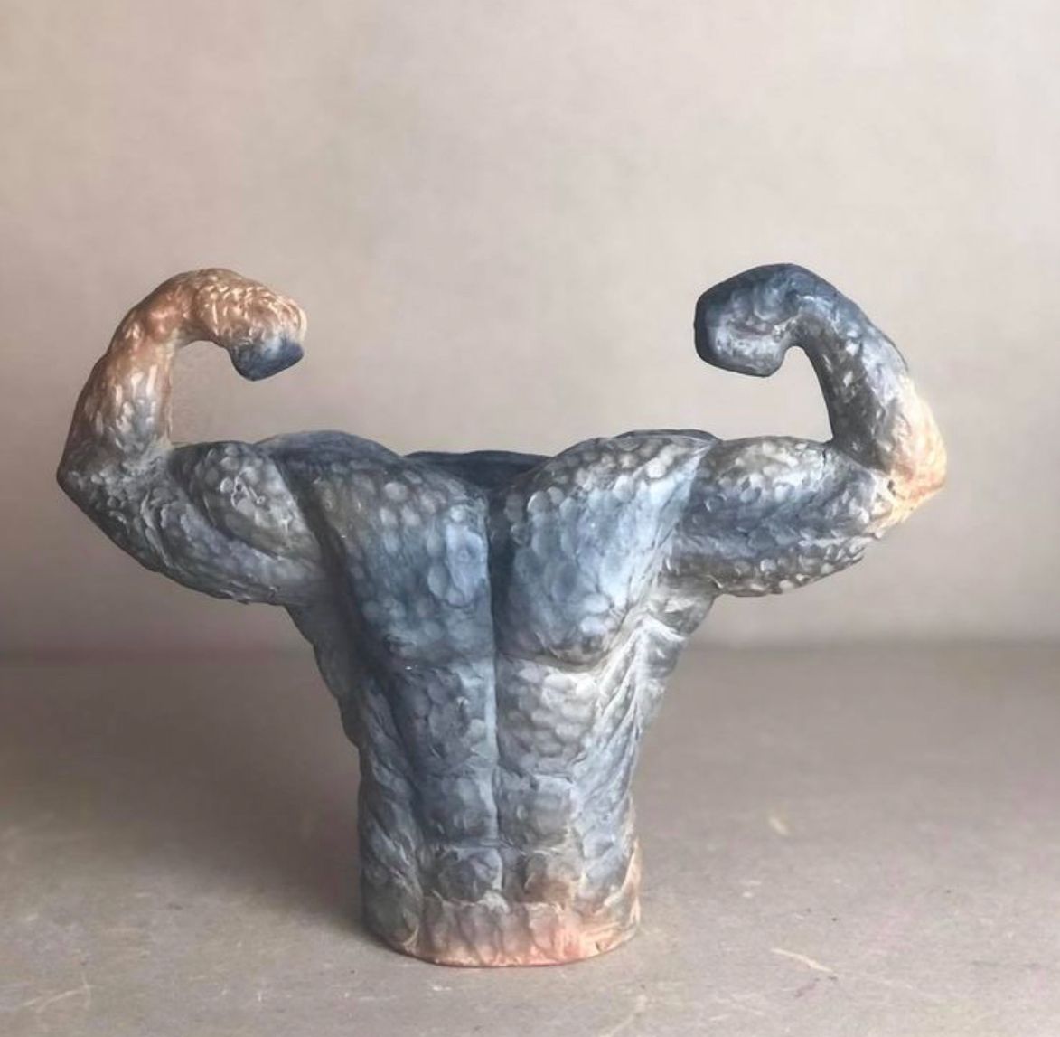 Lọ Hoa Đất Nung - The Body - LH47