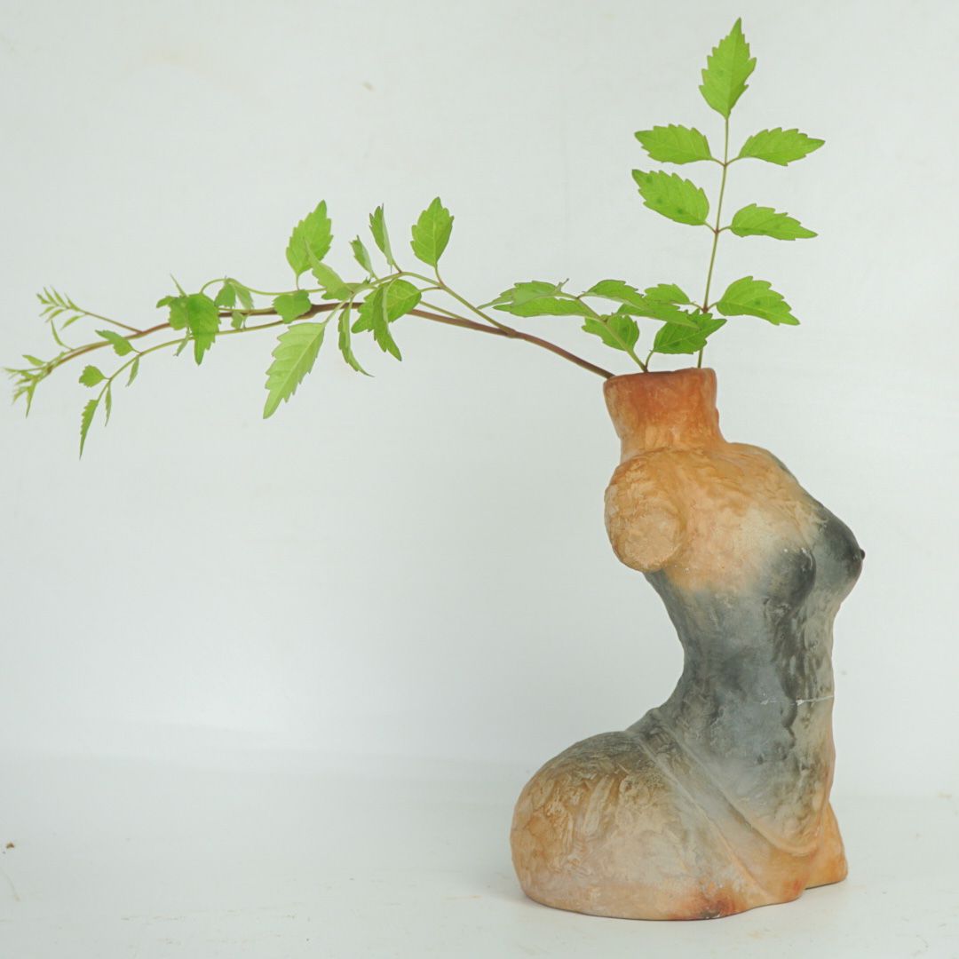 Lọ hoa Đất Nung - The Body Vase - LH41