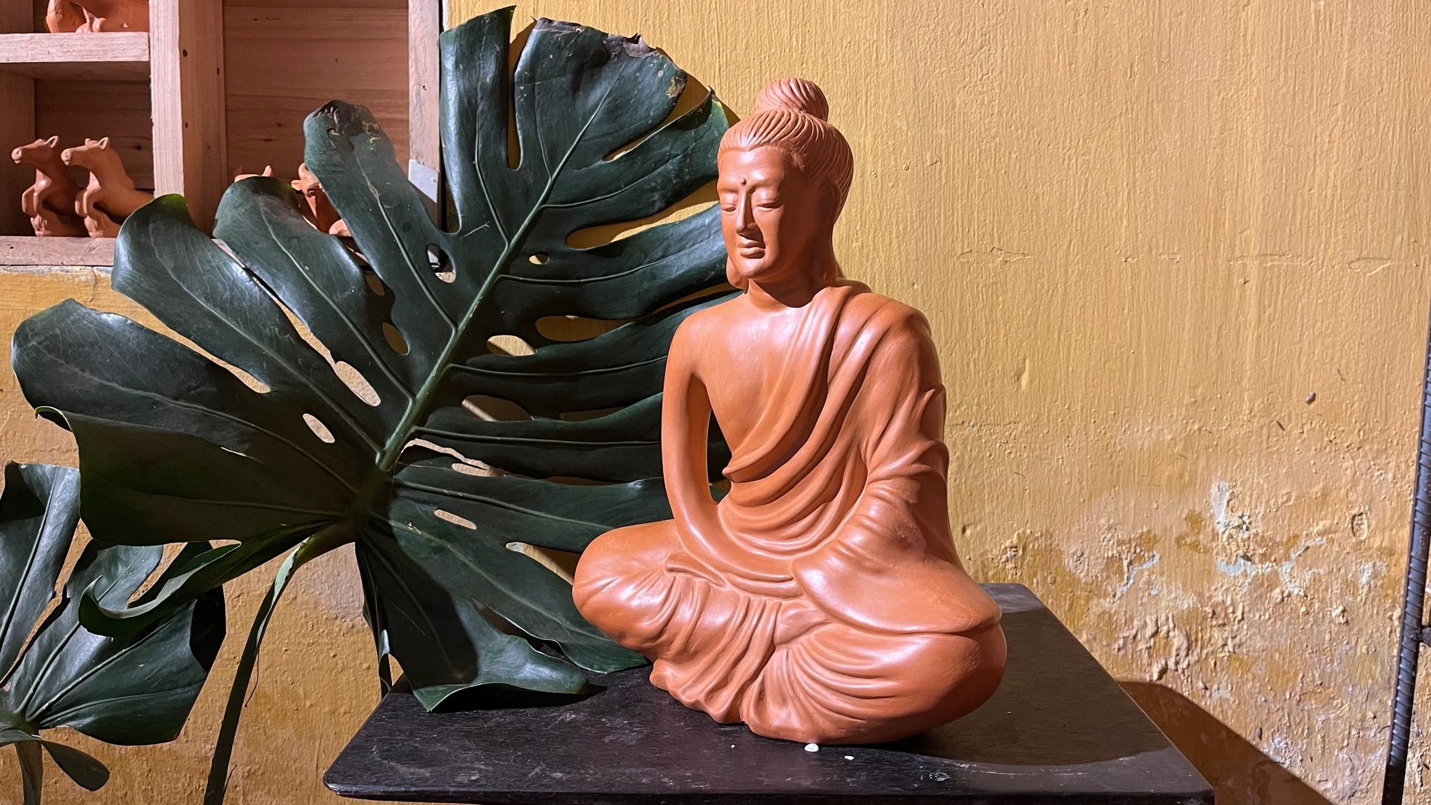 Tượng Phật Thích Ca Thiền Đất Nung - TTT121