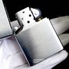 BẬT LỬA ZIPPO CHROME XƯỚC CHẶT GÓC Z52