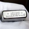 BẬT LỬA ZIPPO ARMOR VỎ DẦY TRẮNG BÓNG Z256