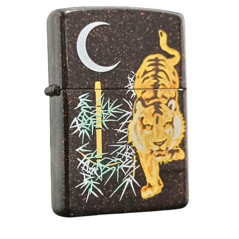 Bật Lửa Zippo Sơn Mài In Chủ Đề Hổ Phục Dười Trăng ZN147