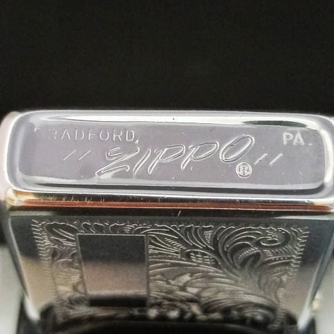 Bật Lửa Zippo Cổ Đồng Khối Mạ Chrome Hoa Văn Ý Venetian Cổ Điển Đời 4 Vạch Săc Năm 1978 ZC152