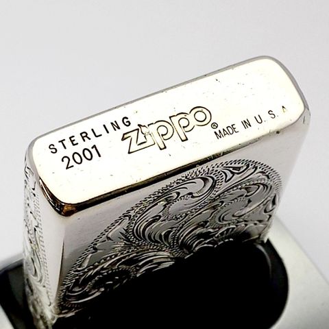 Bật Lửa Zippo Bạc Đúc Nguyên Khối Sterling Sủi Tay Hoa Văn Năm 2001 Used ZBU111