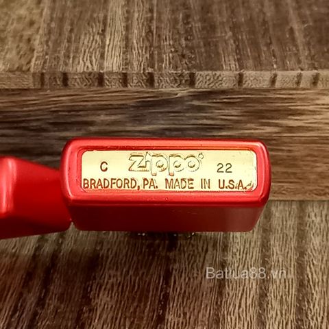 Zippo 48206 – Zippo Poison Design Metallic Red Mã Sản Phẩm ZM105