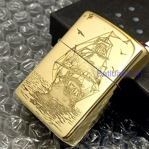 Bật Lửa Zippo Armor Đồng Nguyên Khối Chủ Đề Thuận Buồm Xuôi Gió May Mắn ZKB102