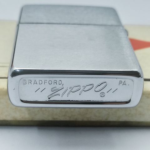 Bật Lửa Zippo Cổ Đồng Khối Mạ Chrome Phay Xước Chủ Đề Ăn Mòn Phủ Sơn Hiếm Gặp Năm 1978 Đời 4 Vạch Sắc ZC340