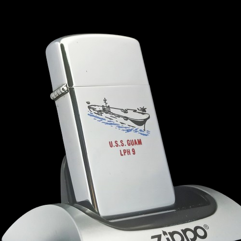 Bật Lửa Zippo Slim Cổ Đồng Khối Mạ Chrome Bóng Chủ Đề Ăn Mòn Phủ Sơn Tầu Chiến 2 Mặt Hiếm Gặp Năm 1983 Đời 7 Vạch Huyền ZC364