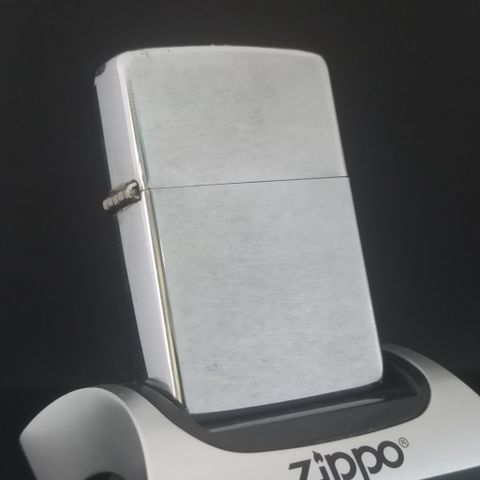 Zippo Cổ Giá Thanh Lý Đã Qua Sử Dụng Đời 6 Vạch Sắc SX 1976 C11