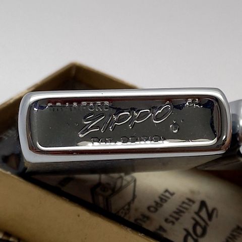 Bật Lửa Zippo Cổ Đồng Khối Mạ Chrome Phay Xước Trơn Hiếm Gặp Năm 1962 Đời 4 Chấm ZC383