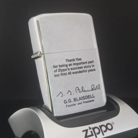 Bật Lửa Zippo Cổ Vỏ Đồng Mạ Chrome Phay Xước Ăn Mòn Phủ Sơn Design Bản Thư Chủ Tịch Hãng Đời 2 Vạch Thẳng Năm 1972 ZCU70