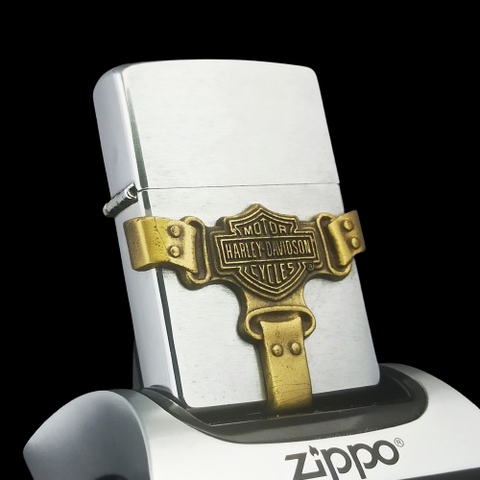 BẬT LỬA ZIPPO EMBLEM ĐAI HARLEY DAVISION ĐỜI XIV LA MÃ SẢN XUẤT NĂM 1998 - ZL249