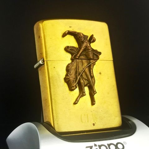 Bật Lửa Zippo Đồng Khối emblem Marlboro Rodeo Đời VIII La Mã Bản Hiếm Sản Xuất Năm 1992 ZL537