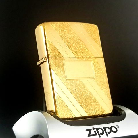 Bật Lửa Zippo Mạ Vàng Gold Plated Đời 2 Vạch Sắc Năm 1980 Rất Hiếm ZQH108