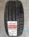 Lốp Kumho 225/45R18 Ecsta LE Sport KU39