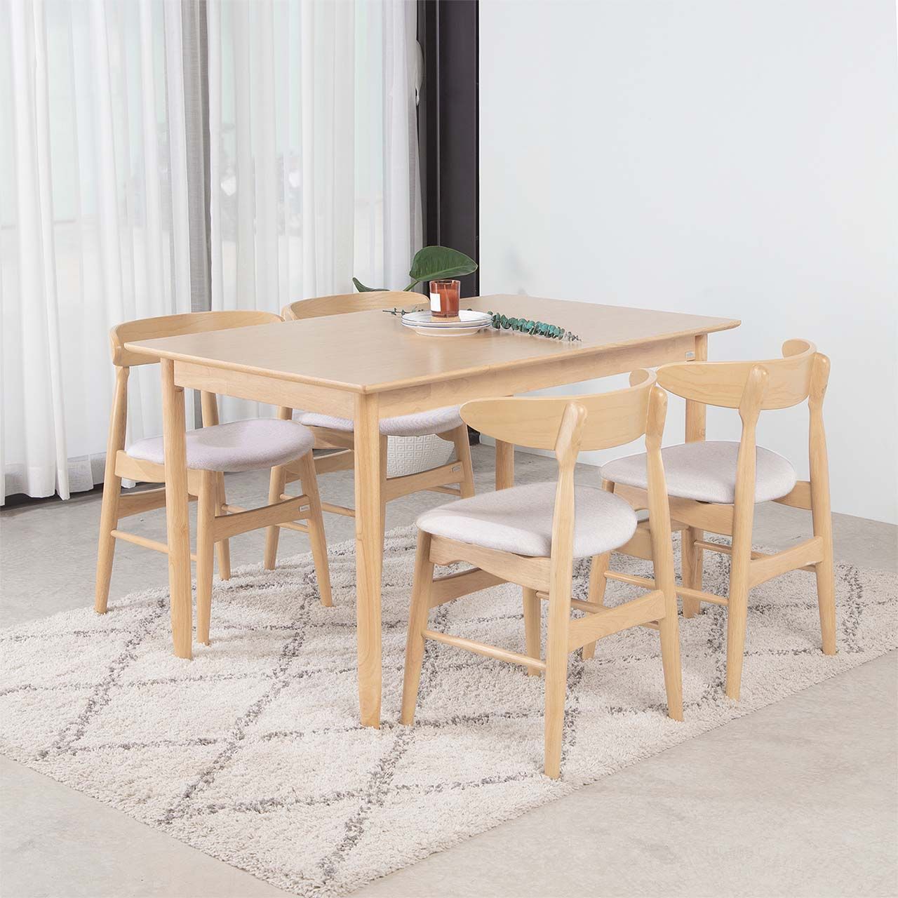Bộ Bàn Ăn 4 Ghế Gỗ MOHO MILAN 901 (1m25)