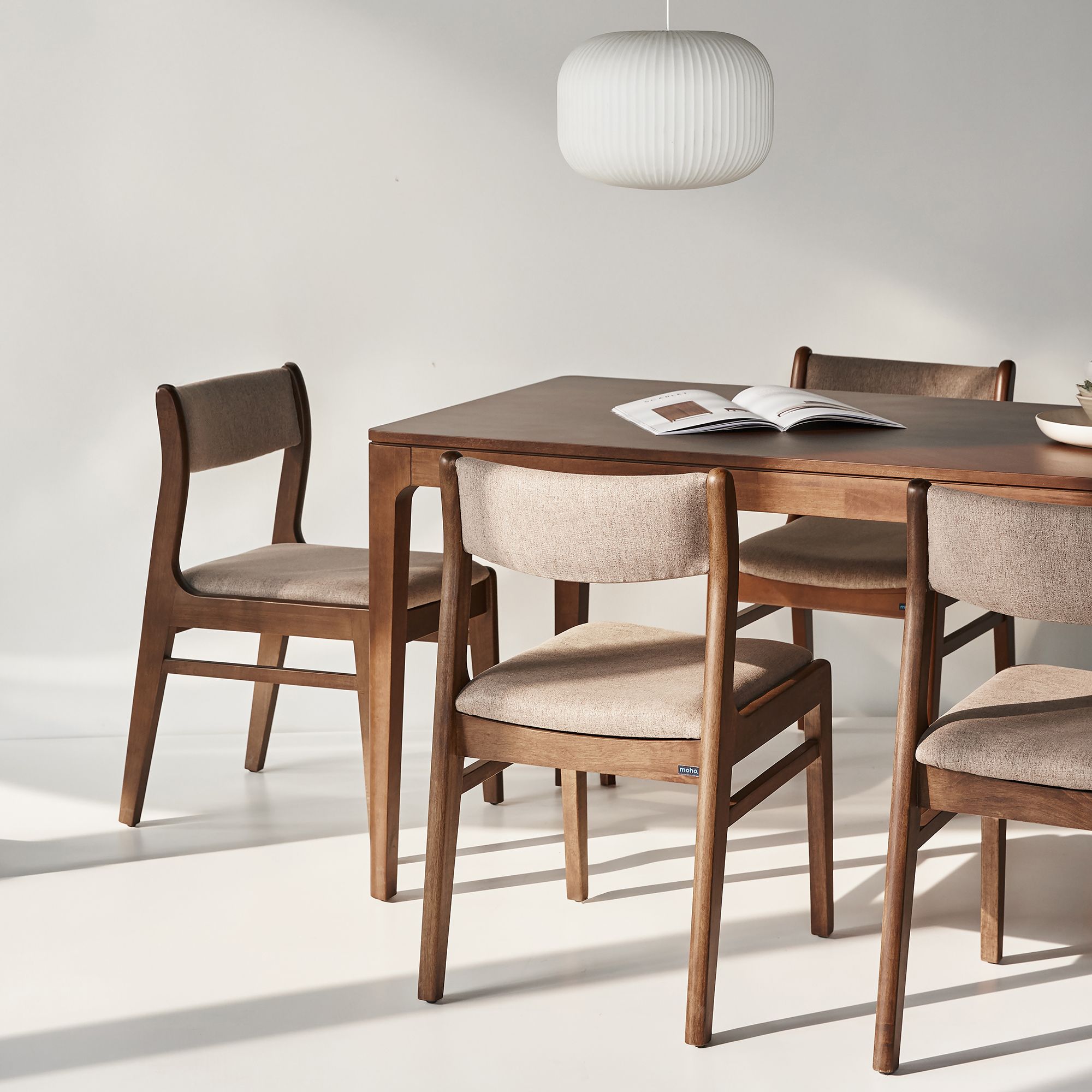 Bàn Ăn Gỗ Cao Su Tự Nhiên HOBRO 301 (Màu nâu 160)