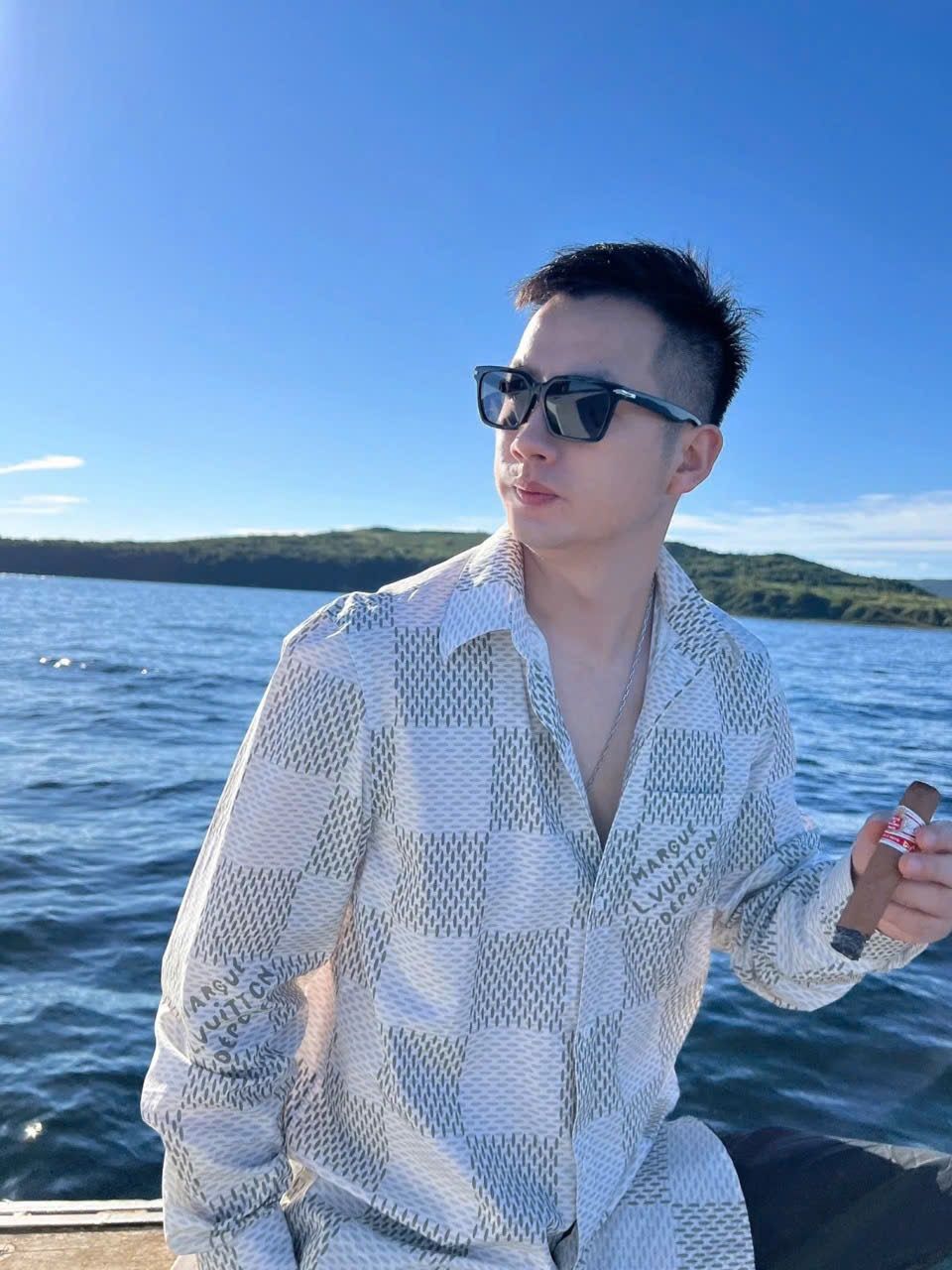 ÁO SƠ MI LOUIS VUITTON DAMIER MARQUE (WHITE)