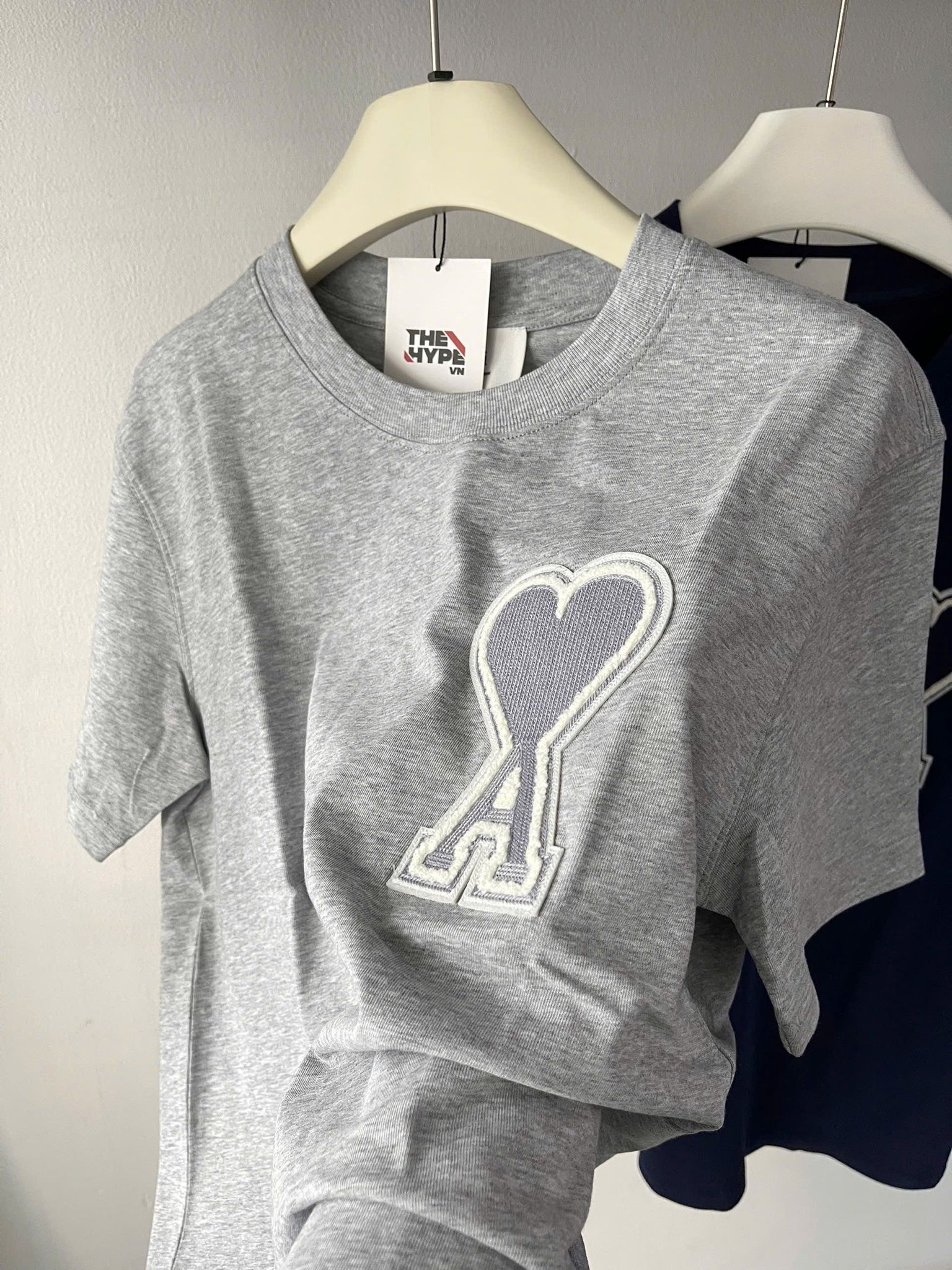 ÁO THUN AMI PARIS OVER HEART EXCLUSIVE (GREY)