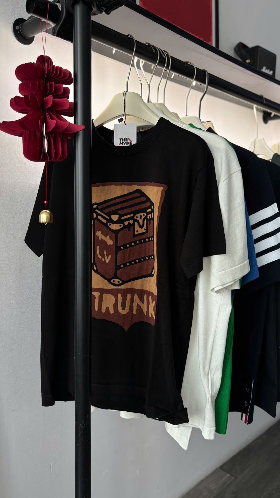 ÁO THUN LOUIS VUITTON LV TRUNK LOVER (BLACK)