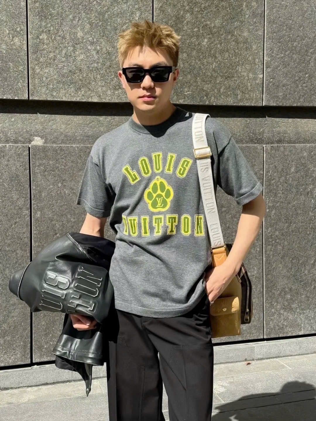 ÁO THUN LOUIS VUITTON LV DOG PAW (GREY)