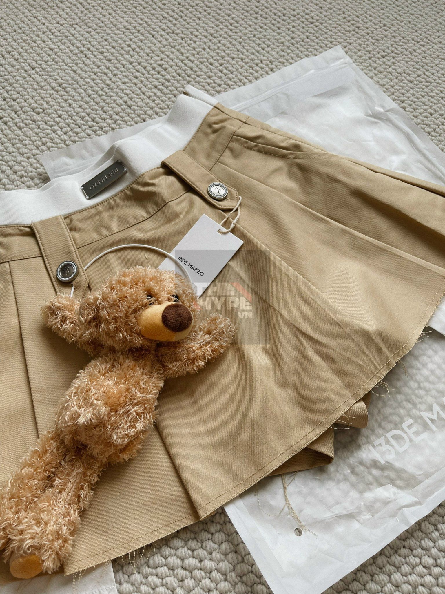 Váy 13DE MARZO Cargo Pleated Skirt (Màu Kem) Best Quality