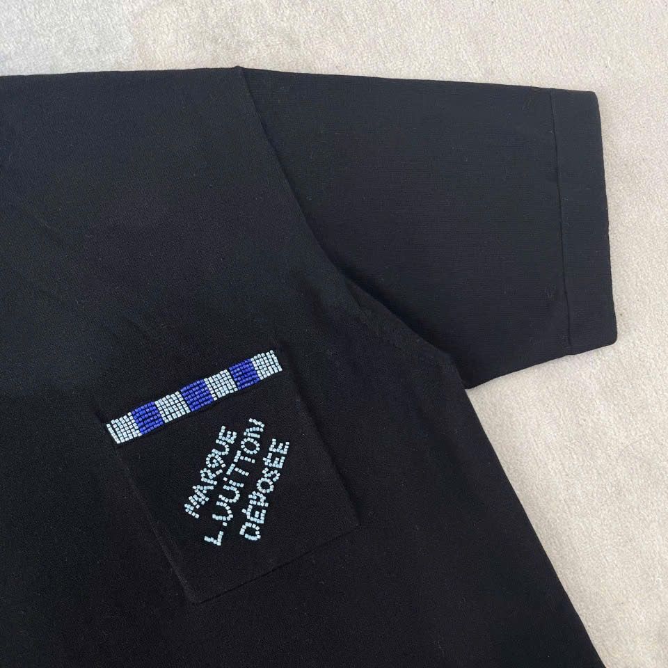 ÁO THUN LOUIS VUITTON LV EMBELLISHED (BLACK)