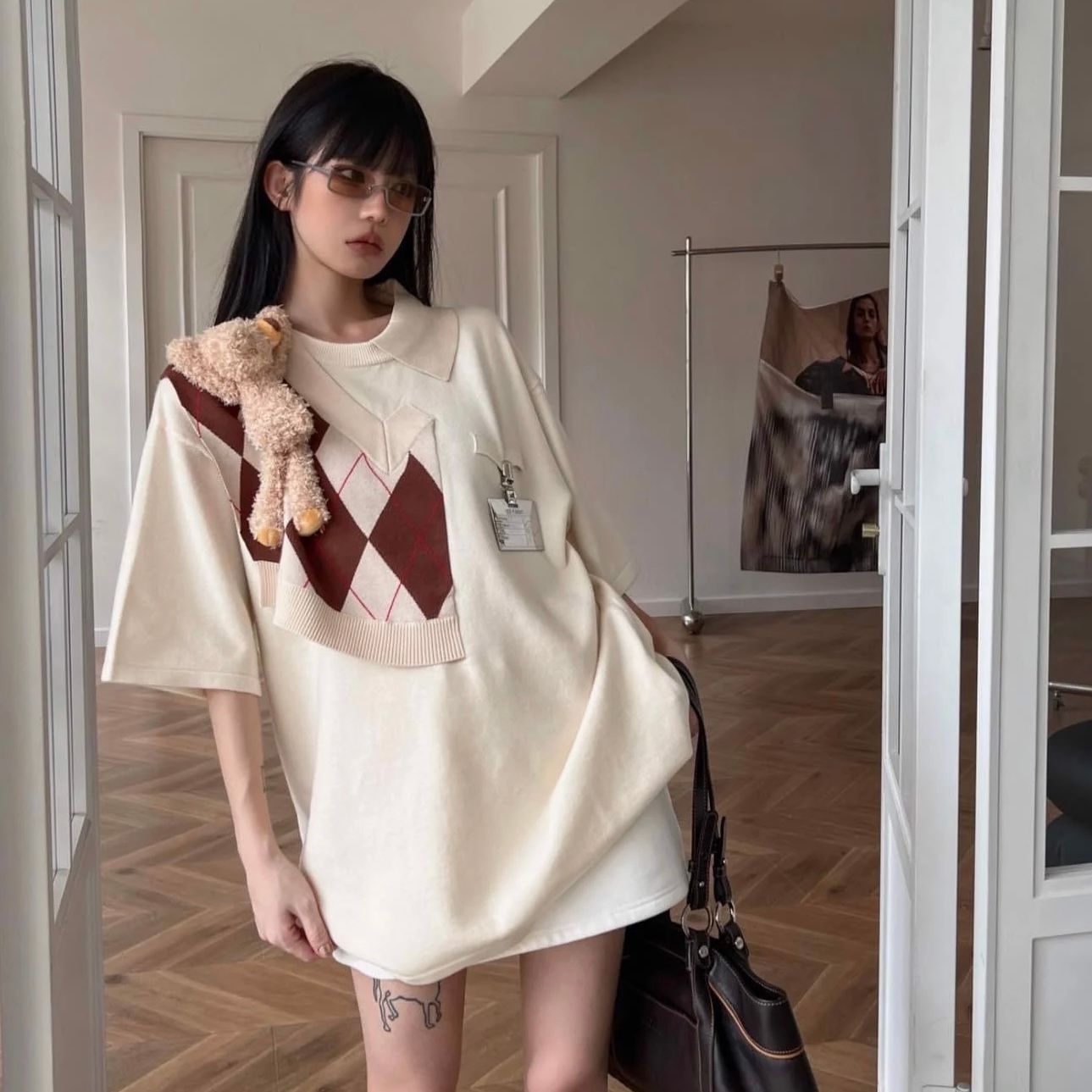 13DE MARZO TEE - Áo Thun BEAR KNIT PATCH PAPYRUS (Beige) Best Quality
