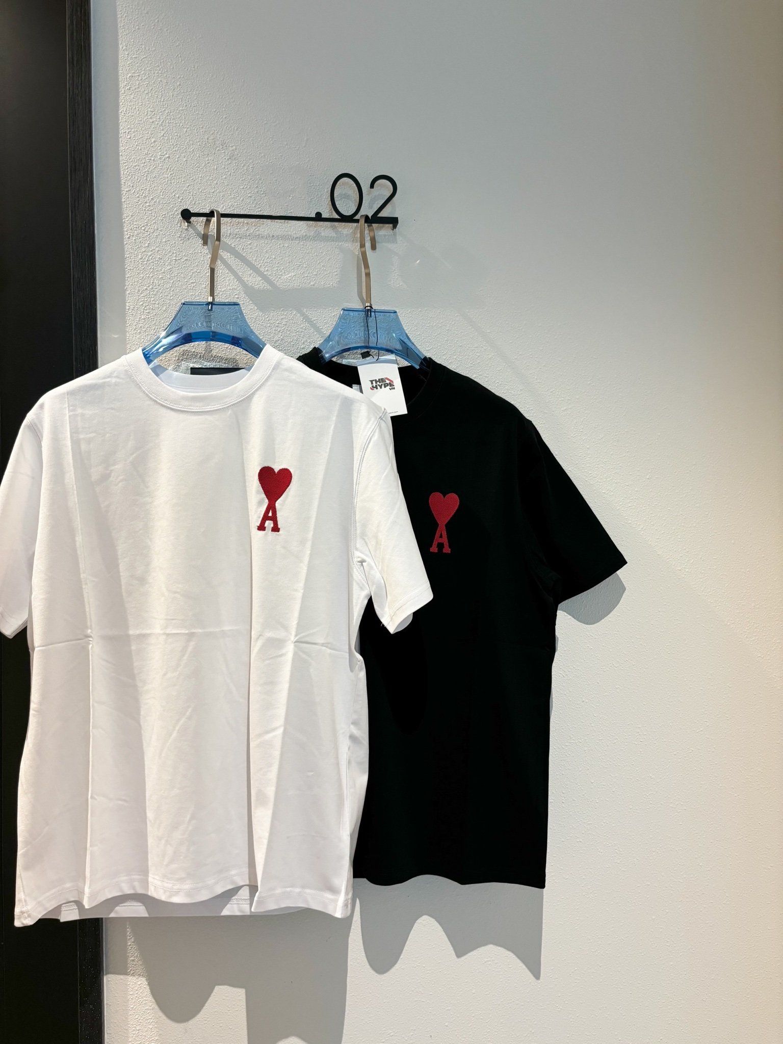 ÁO PHÔNG AMI PARIS BIG HEART LOGO TEE (BLACK)