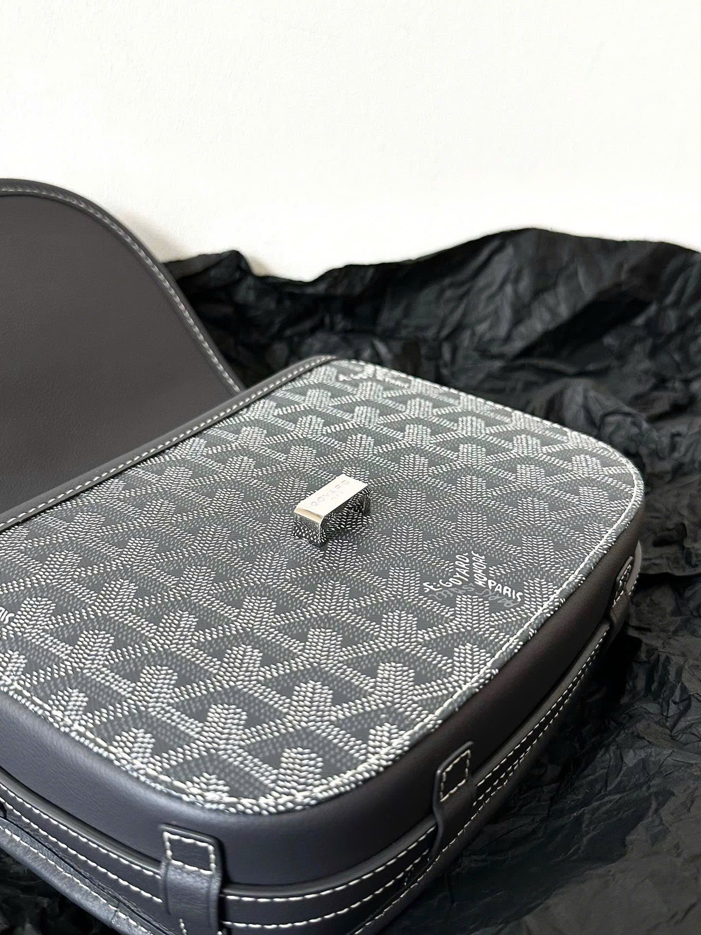 TÚI GOYARD BELVEDERE PM BAG (GREY)