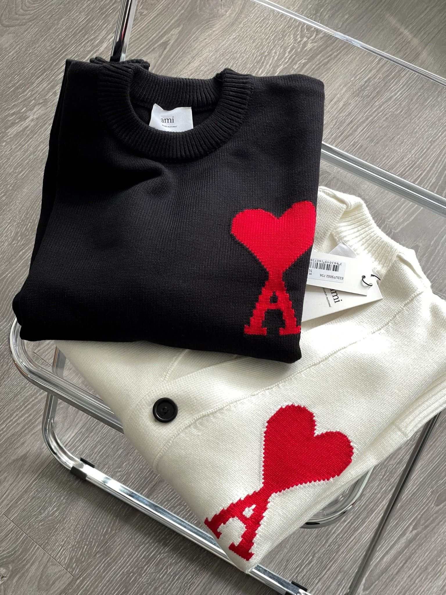 ÁO SWEATER AMI PARIS BIG HEART MERINO WOOL (BLACK)