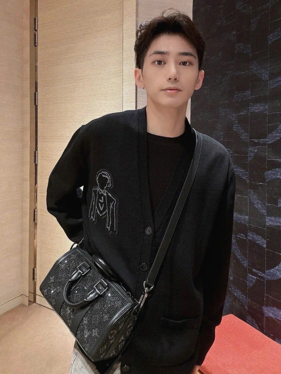ÁO CARDIGAN LOUIS VUITTON LV WOOL MAN (BLACK)