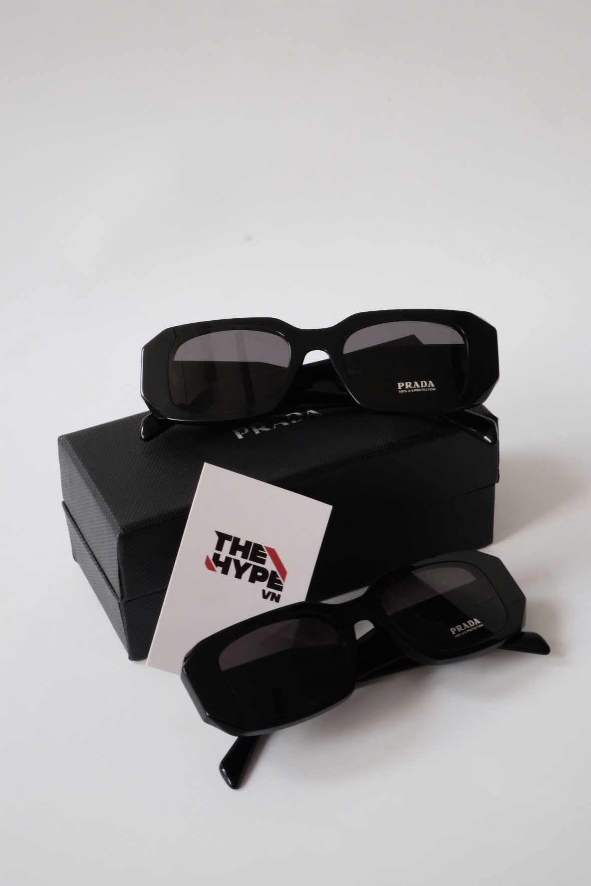 KÍNH PRADA PR 17WS RETANGLE (BLACK)