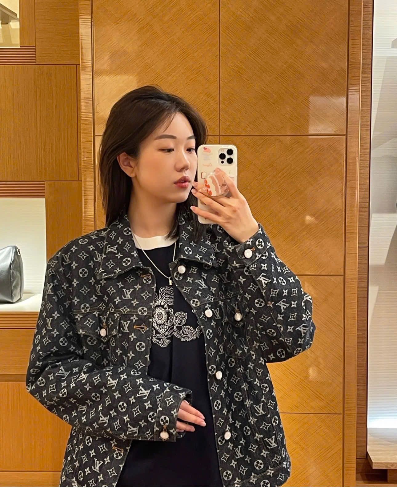 ÁO SƠ MI LOUIS VUITTON LV MONOGRAM JACQUARD PEARL JACKET (BLACK)