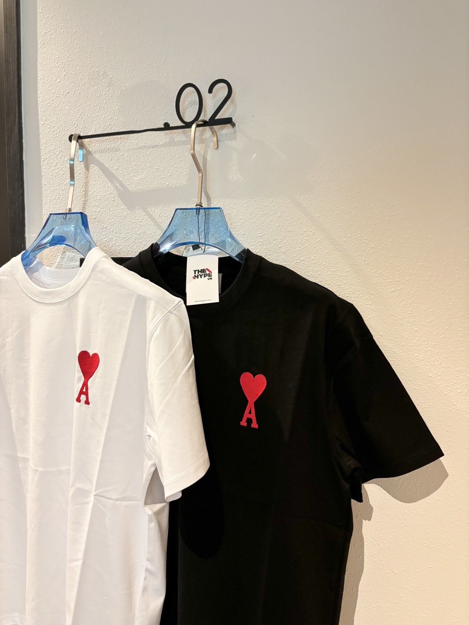 ÁO PHÔNG AMI PARIS BIG HEART LOGO TEE (BLACK)