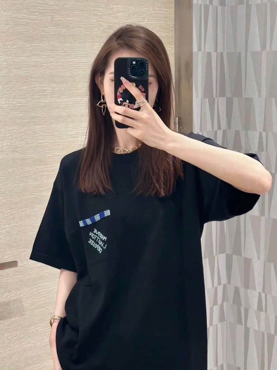 ÁO THUN LOUIS VUITTON LV EMBELLISHED (BLACK)